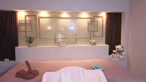 Chloe Moon online show from November 2, 12:07 pm