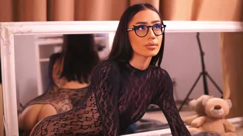 Chlo online show from May 19, 3:24 am
