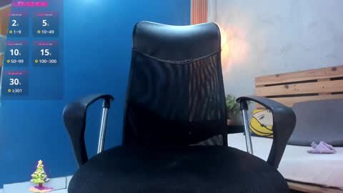 Chloe rosse online show from December 19, 12:02 am