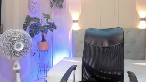 Chloe rosse online show from January 24, 1:35 am