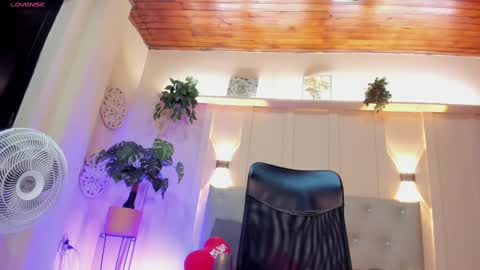 Chloe rosse online show from February 14, 1:56 am