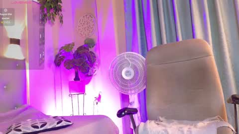 Chloe rosse online show from October 3, 1:13 am