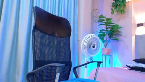 Chloe rosse online show from May 1, 1:21 am
