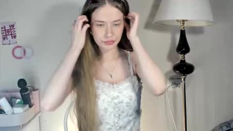 chloesweetbby online show from March 30, 9:32 am