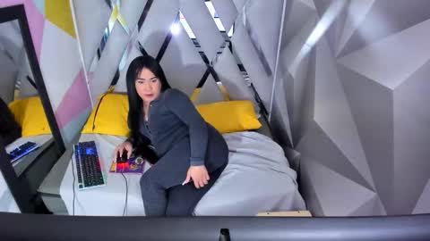 Snapshot of chloesweettt chatting on February 11, 5:45 am Chloesweett online show from February 11, 5:45 am