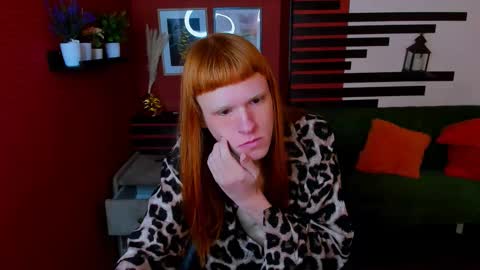 Chloe online show from December 19, 12:56 pm