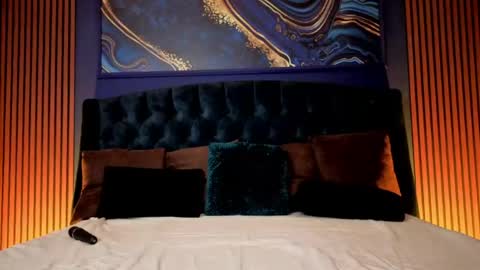 Chloe online show from May 2, 5:23 am