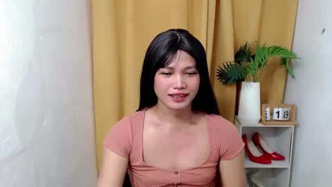 chloiedelight14 online show from May 19, 2:18 am