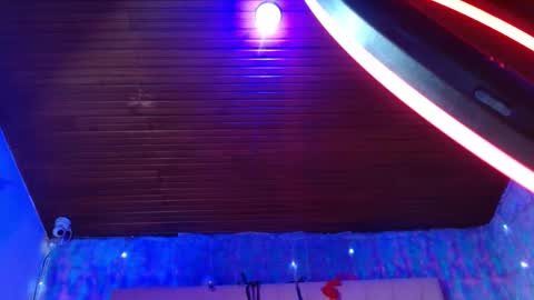 Snapshot of chlooe_zoe chatting on February 13, 11:37 pm chlooe_zoe online show from February 13, 11:37 pm