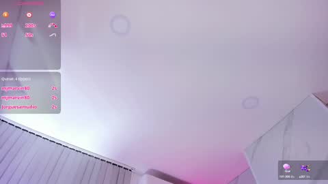 Snapshot of chlooee_ chatting on February 17, 6:26 pm Chlooe online show from February 17, 6:26 pm