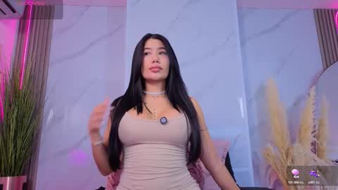 Snapshot of chlooee_ chatting on September 15, 1:05 am Chlooe online show from September 15, 1:05 am