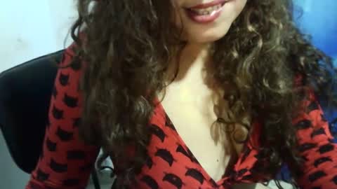 Snapshot of chochohot45 chatting on December 13, 4:11 am chochohot45 online show from December 13, 4:11 am