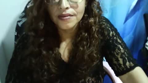 Snapshot of chochohot45 chatting on January 15, 4:15 am chochohot45 online show from January 15, 4:15 am