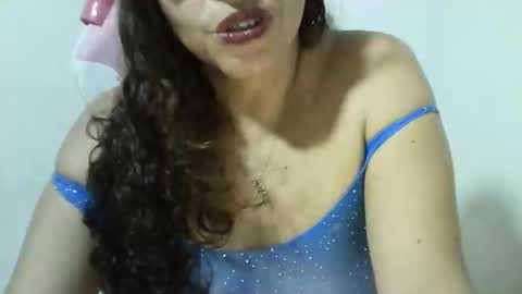 Snapshot of chochohot45 chatting on February 20, 12:08 am chochohot45 online show from February 20, 12:08 am