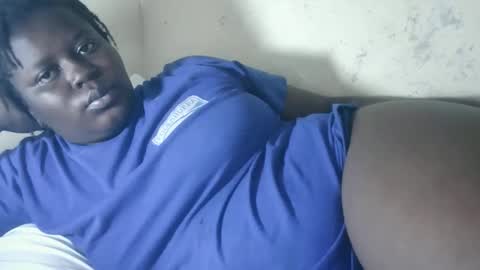 Snapshot of choclate_goddess chatting on October 13, 3:28 am Paula online show from October 13, 3:28 am