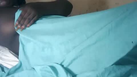 Snapshot of choclate_goddess chatting on December 3, 6:10 am Paula online show from December 3, 6:10 am