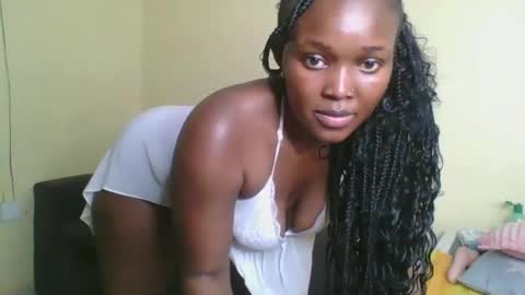 nei online show from January 19, 9:45 pm