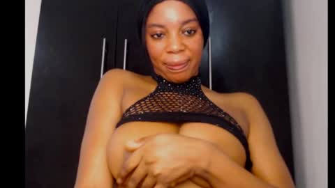 ESTHER online show from December 4, 10:24 am