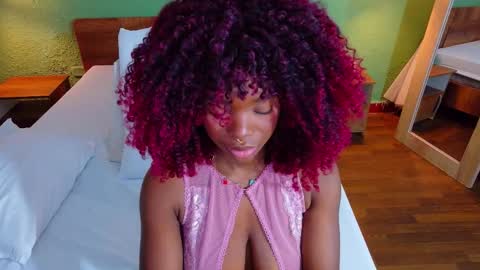 Camila Love online show from October 6, 1:30 pm