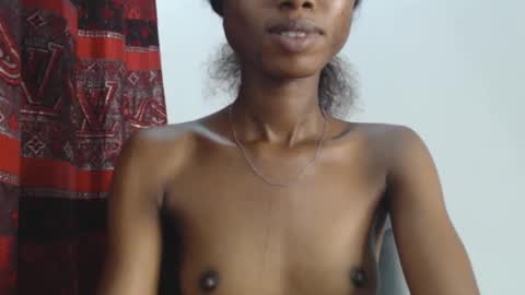 Snapshot of choco_petitqueen chatting on December 13, 8:58 pm choco_petitqueen online show from December 13, 8:58 pm