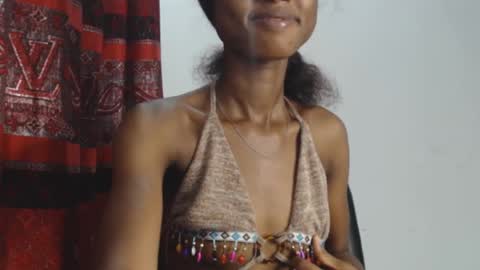 Snapshot of choco_petitqueen chatting on December 29, 7:17 am choco_petitqueen online show from December 29, 7:17 am