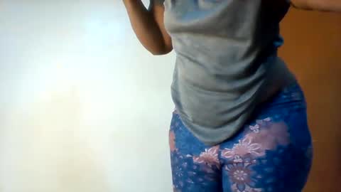 chocobabe002 online show from June 25, 5:34 am