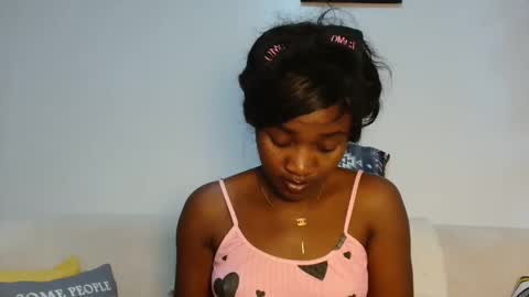 Snapshot of chocolate_desiree chatting on January 19, 10:19 am Lofti online show from January 19, 10:19 am
