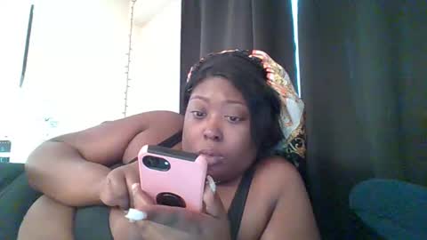 chocolatebbwgoodpussy online show from October 19, 8:09 pm