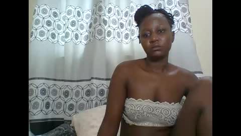 Snapshot of chocolateskin4 chatting on October 6, 7:06 am JANE online show from October 6, 7:06 am