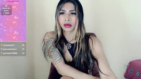 chocolatetriplex online show from December 24, 9:55 pm