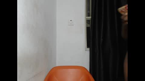 chocoslut20 online show from February 26, 11:15 pm