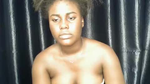 chocoslut22 online show from November 11, 7:03 pm