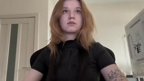 Lissa online show from May 19, 3:57 am