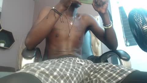 Snapshot of chombo_ath chatting on January 17, 10:55 am Chombo online show from January 17, 10:55 am