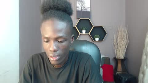 Snapshot of chombo_ath chatting on February 5, 12:27 pm Chombo online show from February 5, 12:27 pm