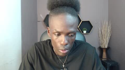 Snapshot of chombo_ath chatting on February 14, 7:12 pm Chombo online show from February 14, 7:12 pm