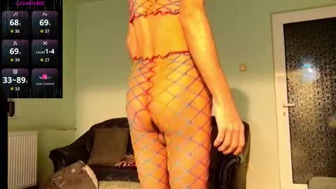 Snapshot of choose79 chatting on November 18, 12:49 am choose79 online show from November 18, 12:49 am