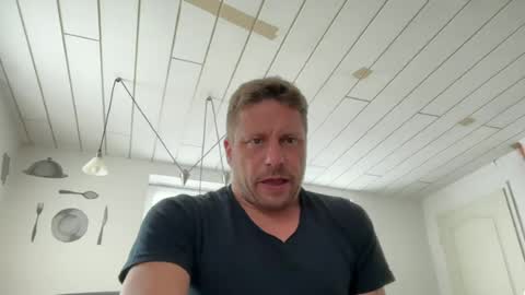 Chris online show from June 30, 8:04 am