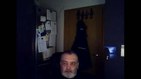 Chris online show from December 5, 7:38 am