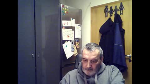 Chris online show from February 1, 7:13 pm