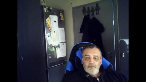 Chris online show from May 15, 8:10 am
