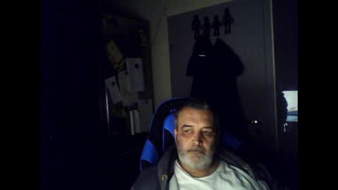 Chris online show from May 22, 2:08 am