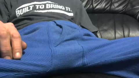 chris526520 online show from November 20, 1:55 pm