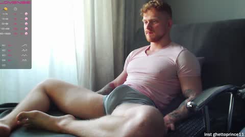 Snapshot of chris_boy37 chatting on January 4, 9:43 am redhead thief of sausages and hearts online show from January 4, 9:43 am