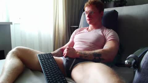 redhead thief of sausages and hearts online show from May 9, 8:19 am