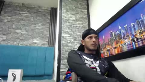 Snapshot of chris_dick2 chatting on March 19, 4:27 am chris_dick2 online show from March 19, 4:27 am