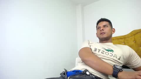 chris_dick2 online show from May 6, 5:35 am