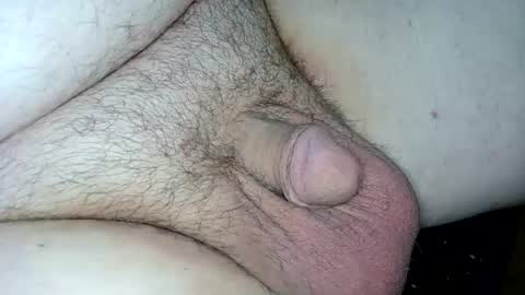 chris_loves_to_please online show from August 9, 4:39 am
