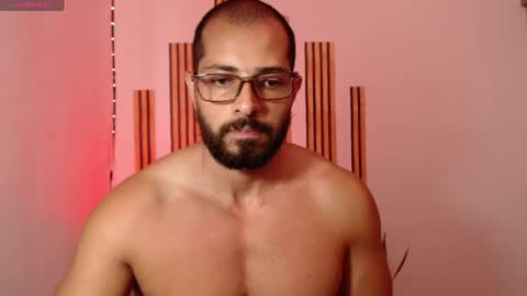 cris         Twitter magnum101010 insta magnumc20 online show from May 6, 2:33 pm