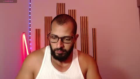 cris         Twitter magnum101010 insta magnumc20 online show from July 1, 1:29 am
